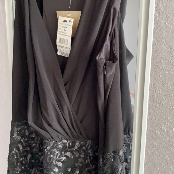 New with tags! Aidan Mattox black sleeveless jersey/sequin long dress. Size 4 - Picture 2 of 8